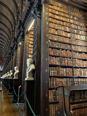 Bild der Bibliothek im Trinity College, Dublin